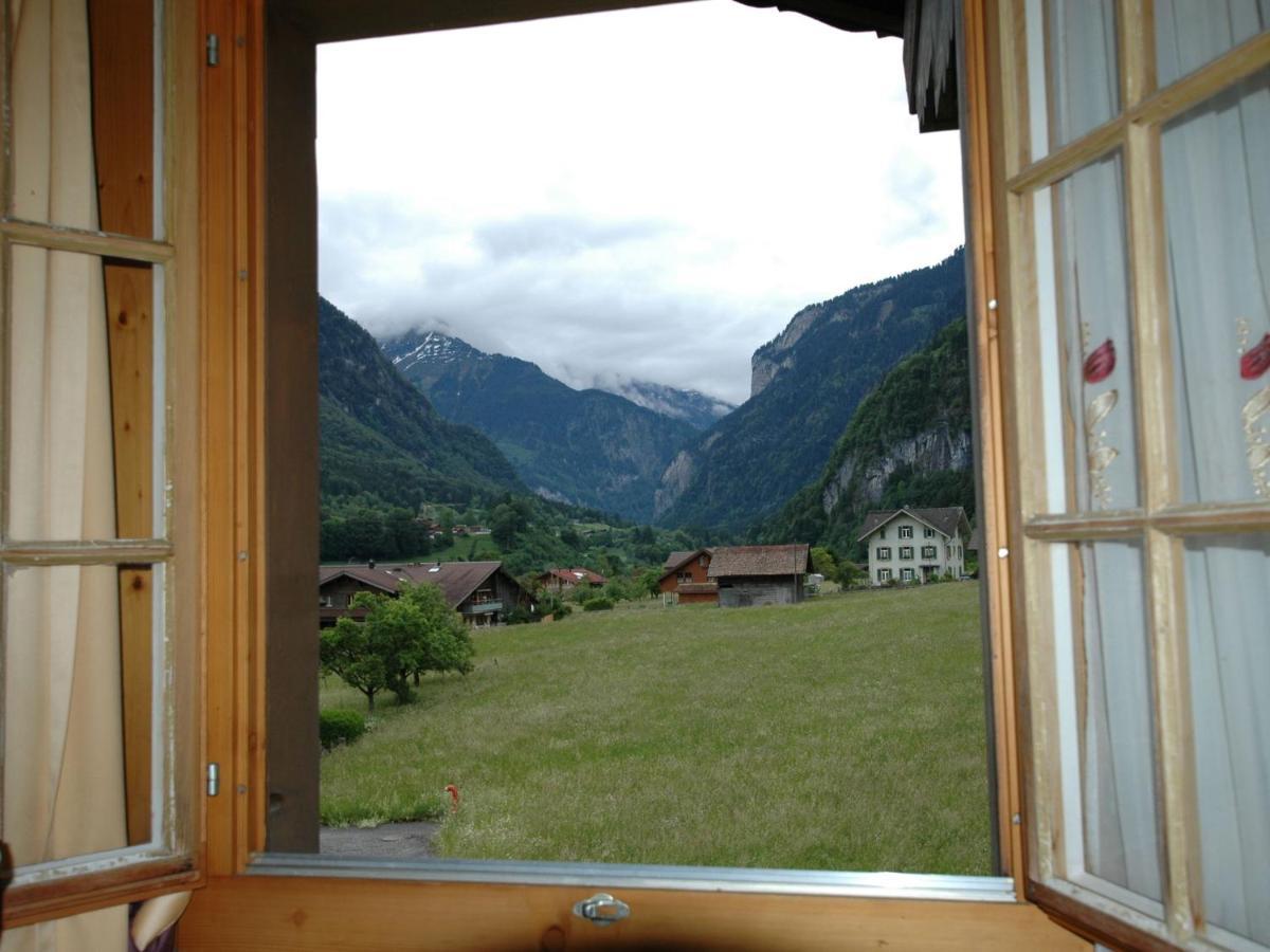 Pristine Home In A Charming Village Large Grassy Sunbathing Area View Of The M Nch And Jungfrau Wilderswil Exteriör bild